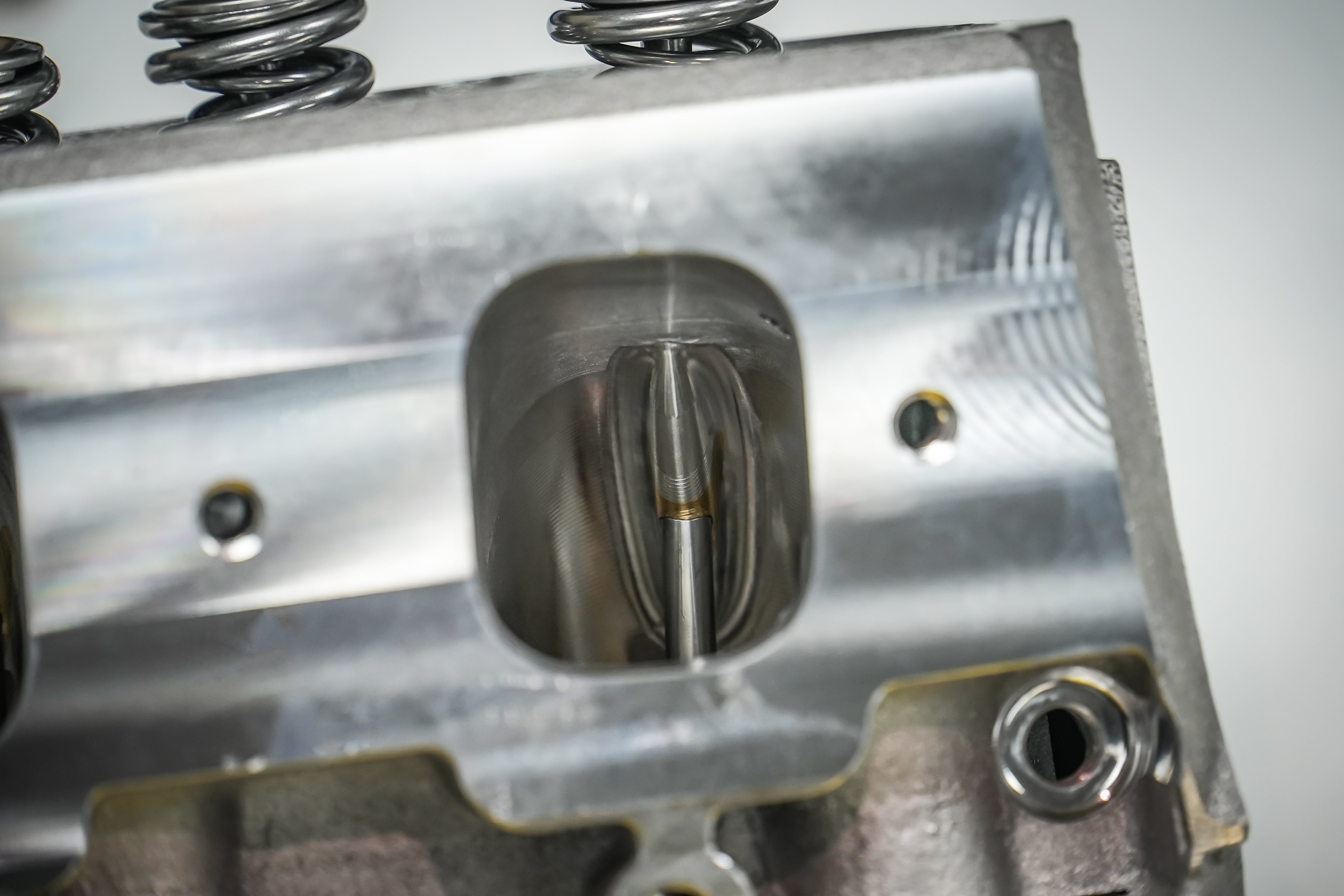 LME CANTED VALVE RACE HEADS