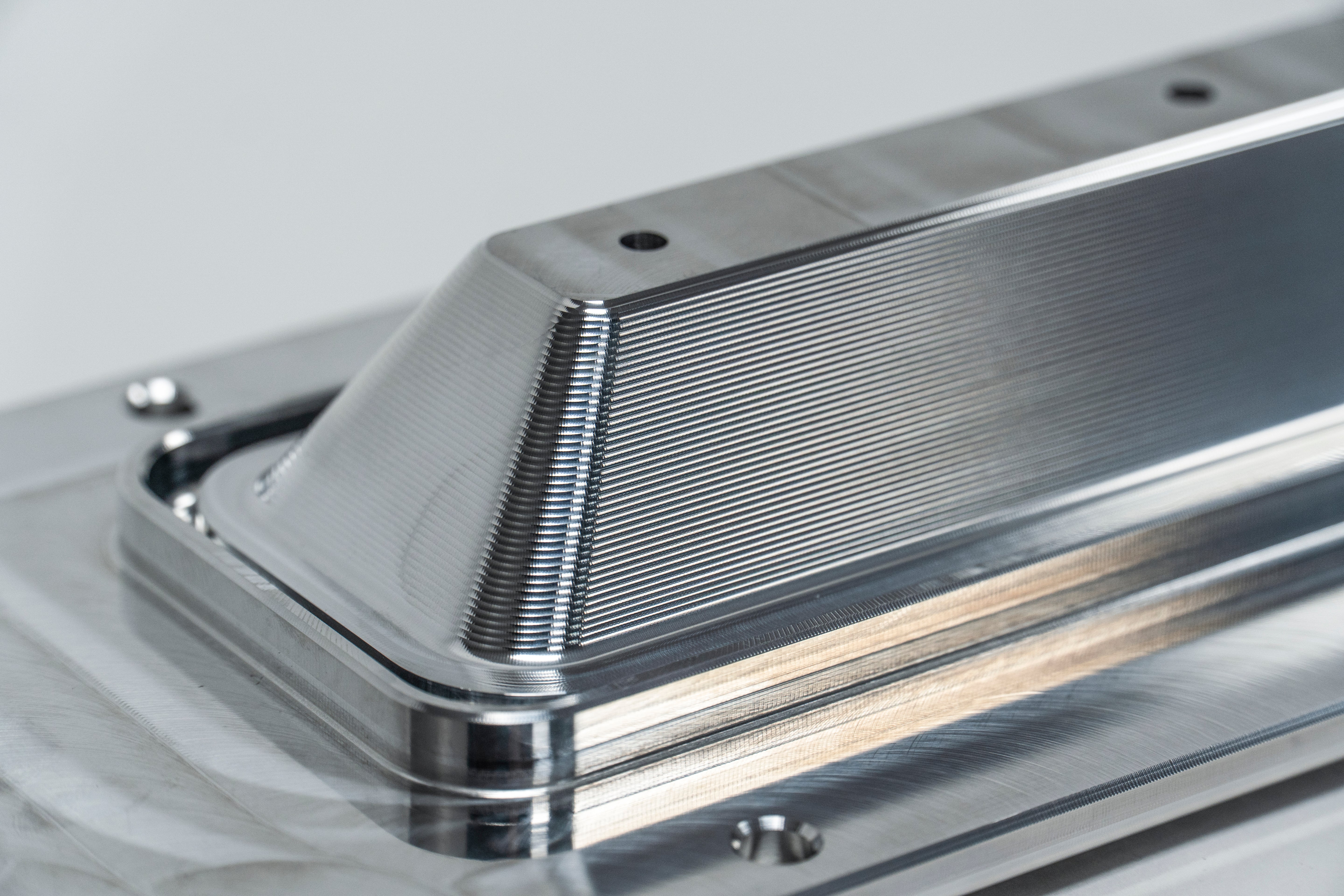 LS BILLET BAFFLED VALLEY COVER